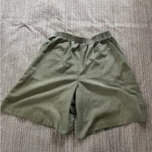 Vintage high rise linen like shorts size med